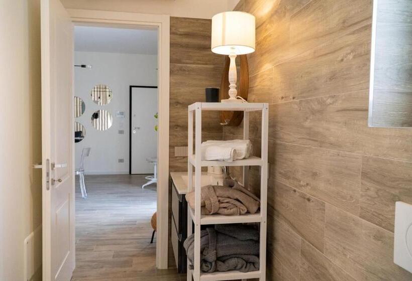 اتاق استاندارد با بالکن, Blanco   Magnificent B&b Altamura