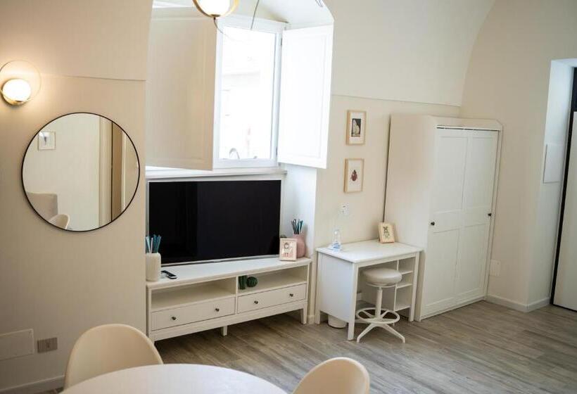 سوئیت جونیور خانوادگی, Blanco   Magnificent B&b Altamura