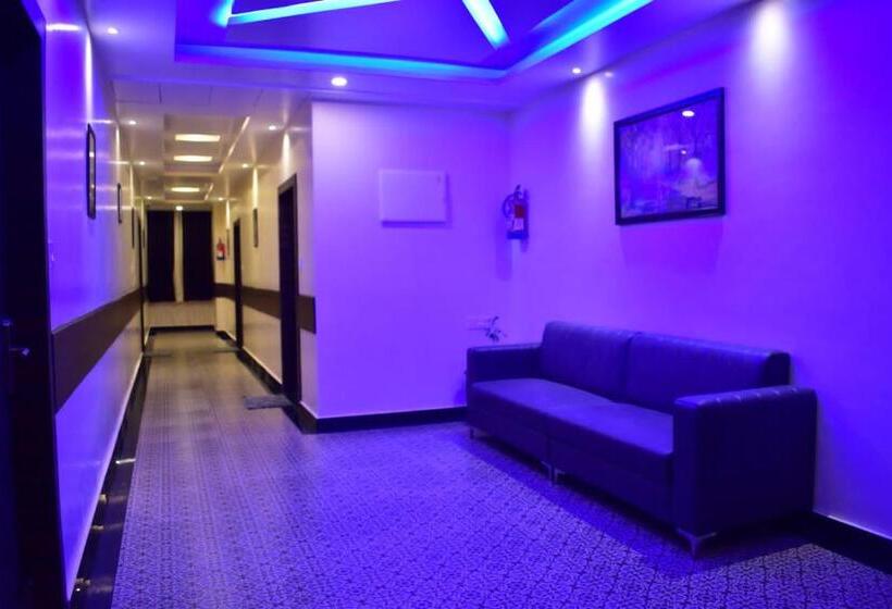 带大床的标准间, Montana Vyoo