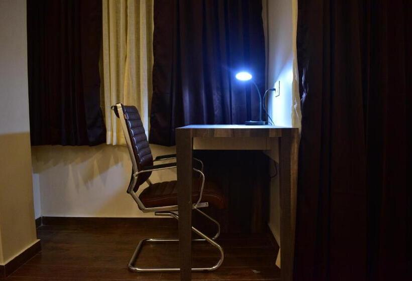 带大床的标准间, Montana Vyoo