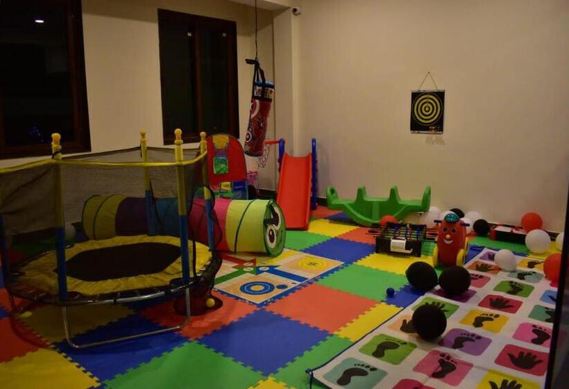 豪华房间, Montana Vyoo