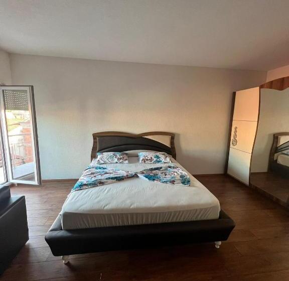 اتاق استاندارد با بالکن, Villa Abi Center