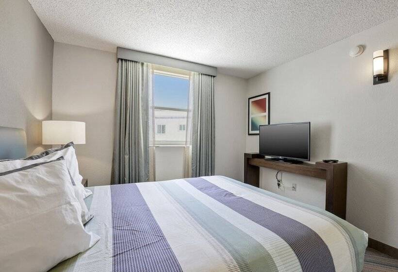 شقة غرفتين نوم مزودة بشُرفة, The Malone