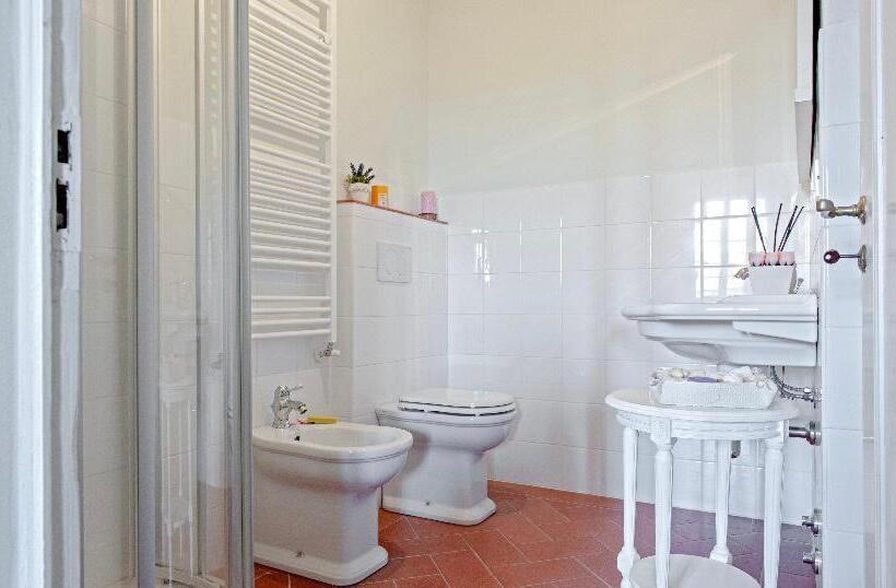 标准间, Castellinaria