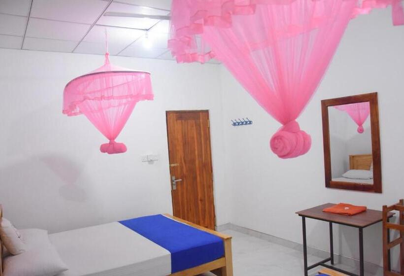 اتاق خانوادگی, Lion Home Stay Anuradhapura