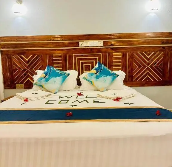 اتاق لوکس با بالکن, Sorenzo Maldives