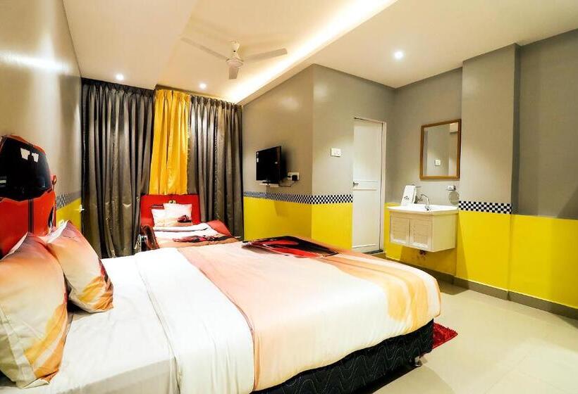 חדר משפחתי נוף להרים, Greek Glory