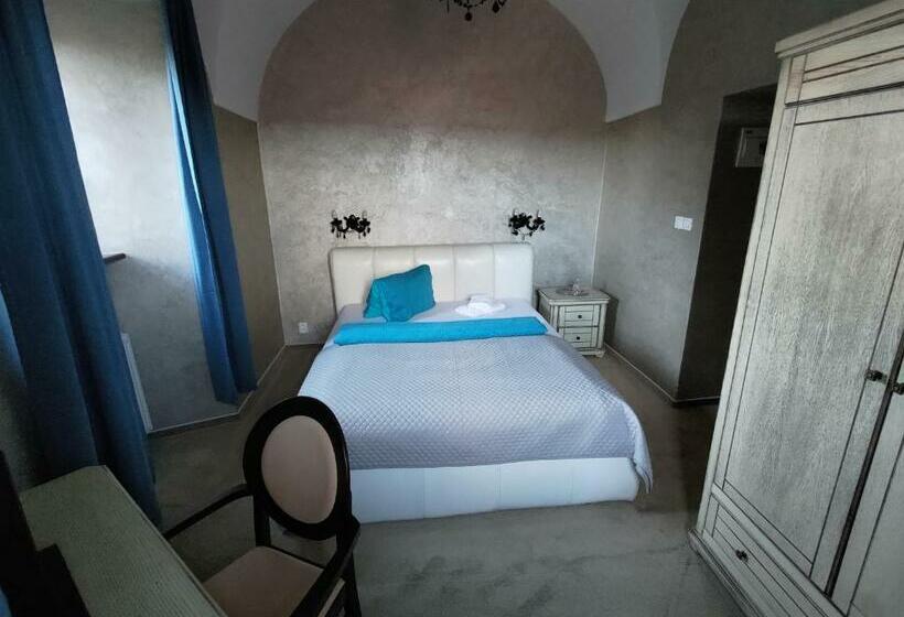 חדר דלוקס, Kaštieľ Ottlýk