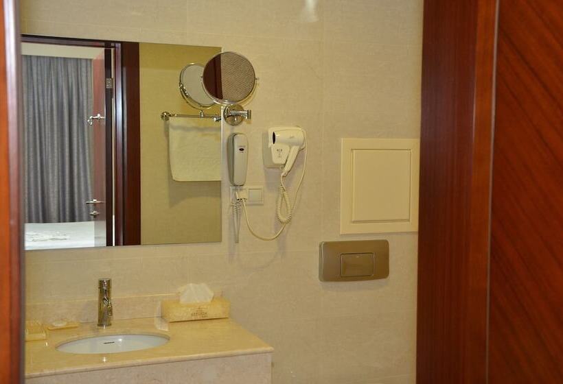 سوئیت سینیور, Astoria Baku