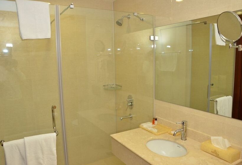 سوئیت سینیور, Astoria Baku