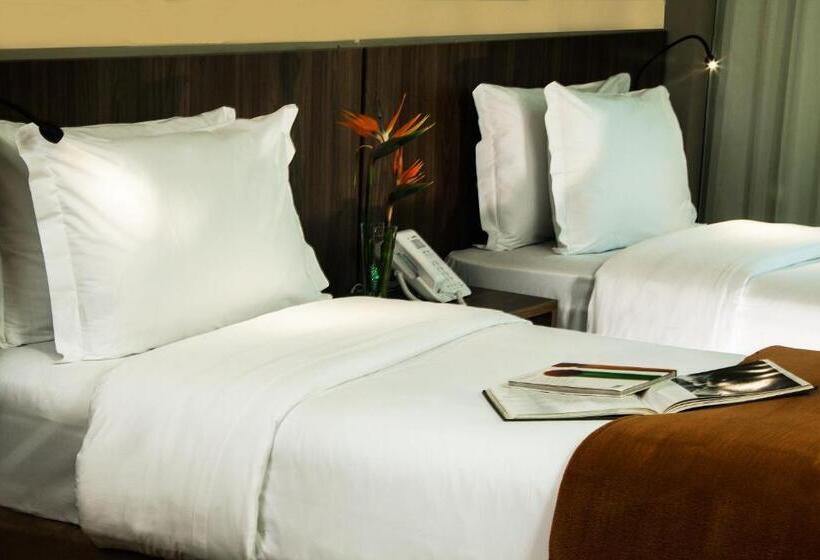 غرفة ديلوكس, Bh Raja