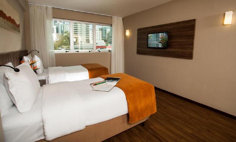 غرفة سوبيريور, Bh Raja