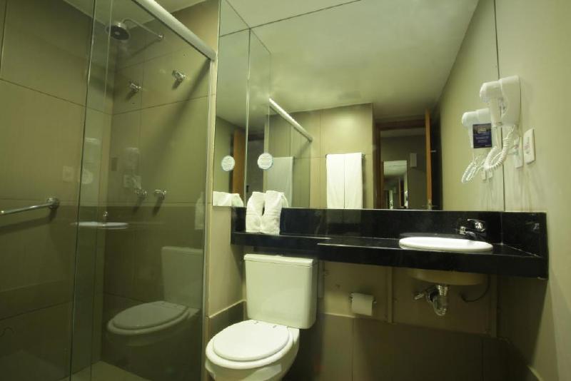 غرفة سوبيريور, Bh Raja