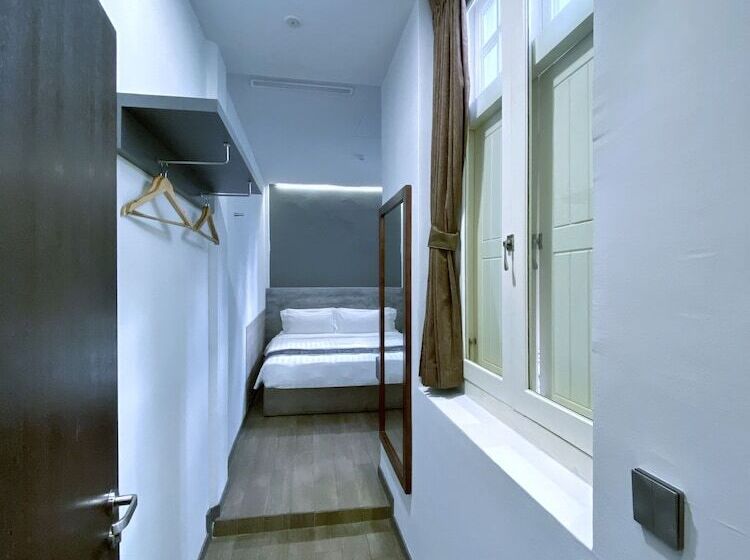 اتاق خانوادگی, Bliss Hotel Singapore