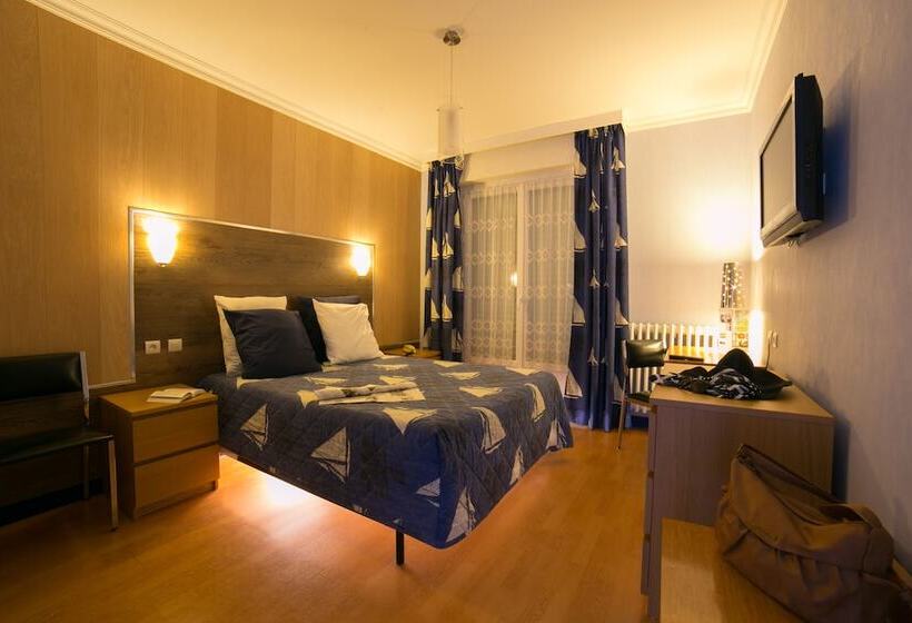 Четырехместный Номер Стандарт, Breizh Hôtel
