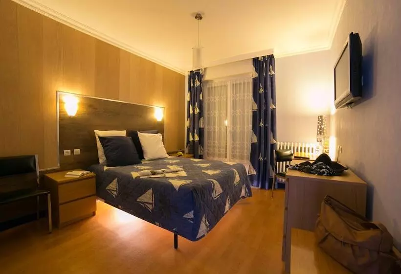 スタンダード4人部屋, Breizh Hôtel