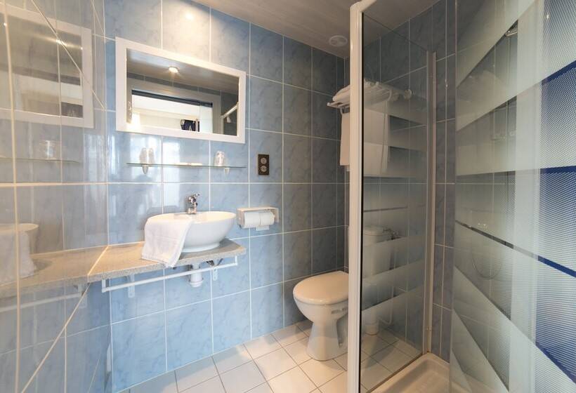 Четырехместный Номер Стандарт, Breizh Hôtel