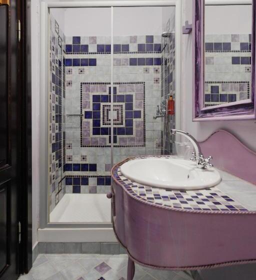 펜트하우스 룸, Conacul Archia