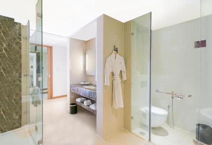 سوئیت اجرایی با تخت کینگ, Courtyard By Marriott Agra