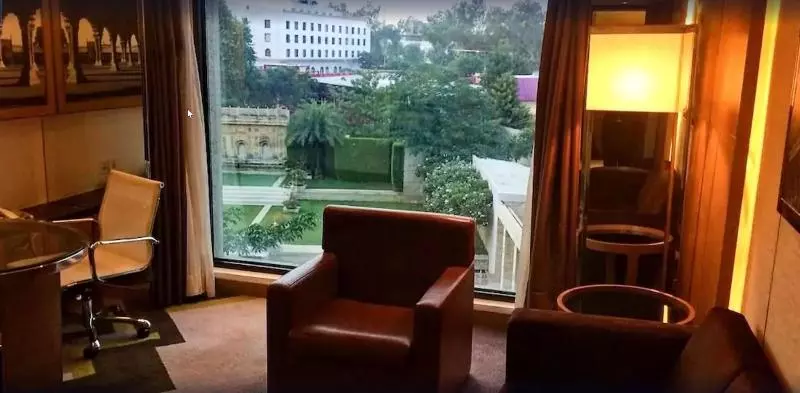 キングサイズベッドのエクゼクティブ, Courtyard By Marriott Agra