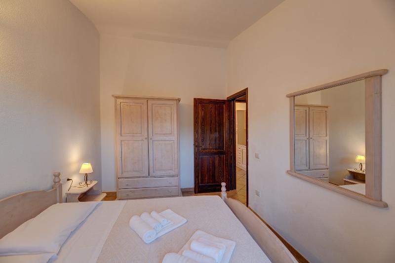 اتاق استاندارد با تخت بزرگ, Courtyard By Marriott Agra