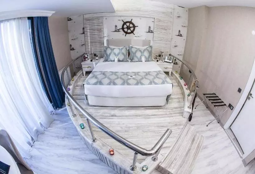 Suite, Demonti