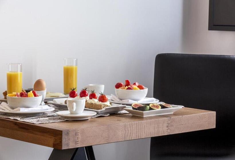 سوییت با چشم‌انداز دریا, Elea Resort  Adults Only