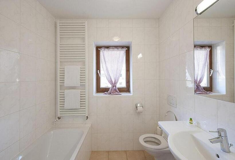 Номер Стандарт Трехместный, Garni Bernhard Am See