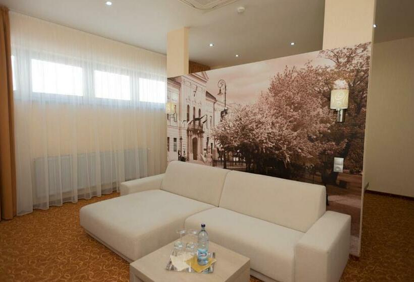 سوییت جونیور, Košice