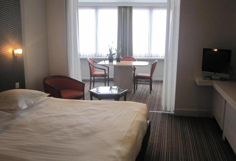 غرفة ديلوكس, Les Eleveurs