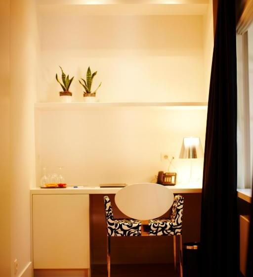 غرفة سوبيريور, Les Eleveurs