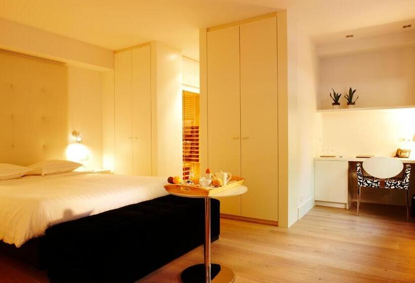 غرفة سوبيريور, Les Eleveurs