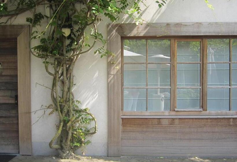 غرفة سوبيريور, Les Eleveurs