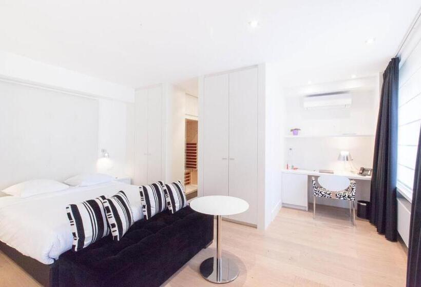 غرفة سوبيريور, Les Eleveurs