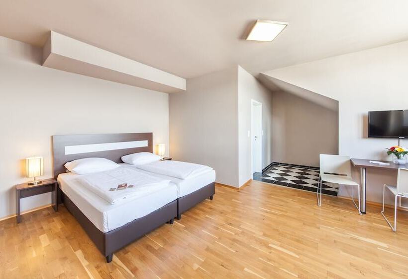 Quarto Comfort, Munique Frankfurt City