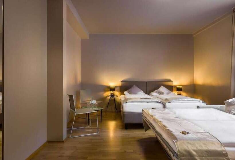 Трехместный Номер Комфорт, Munique Frankfurt City