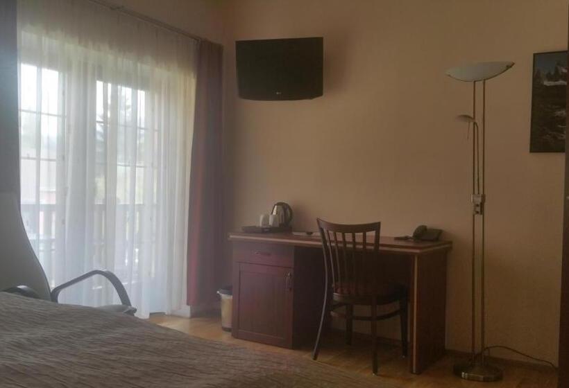 Номер Стандарт, Výpřež   Děčín