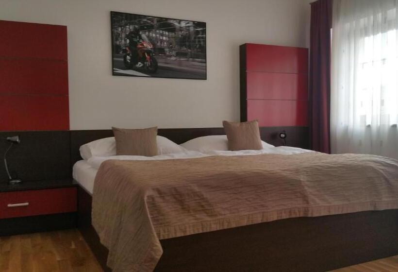 컴포트 룸, Výpřež   Děčín