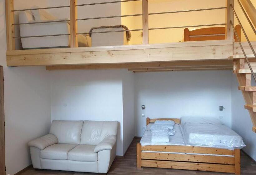 수피리어 스위트, Výpřež   Děčín