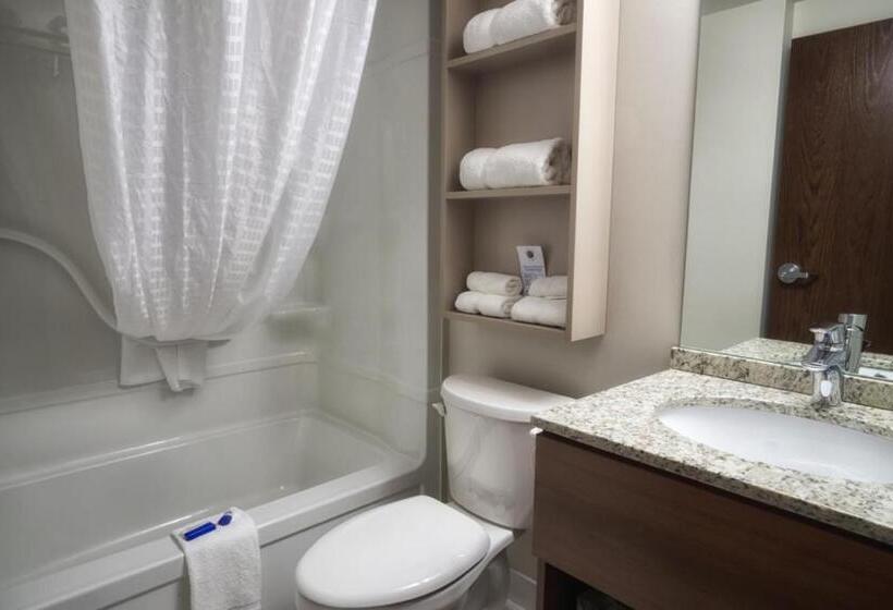 جناح, Microtel Inn & Suites Sault Ste. Marie