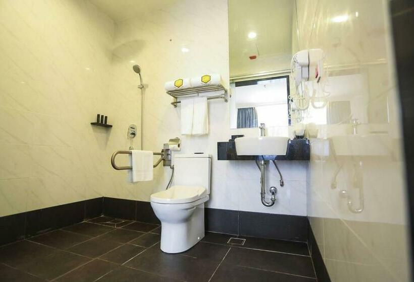 Полулюкс, Hako Hotel Jbcc