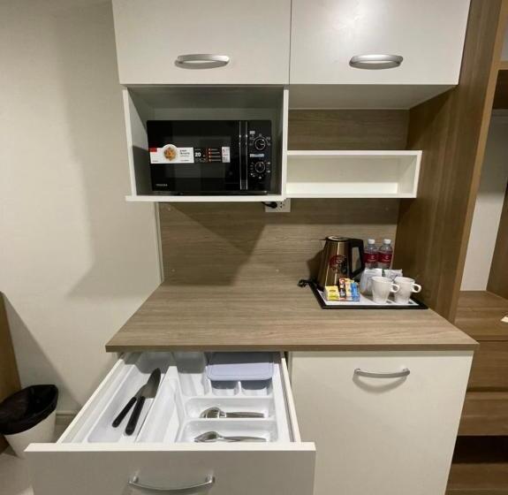 اتاق سوپریور, Christella Hotel Laemchabang