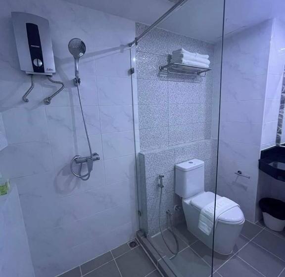اتاق لوکس, Christella Hotel Laemchabang