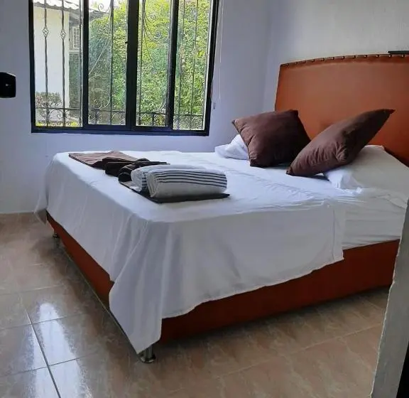 ファミリールーム, Cabañas Llano Lindo Apiay