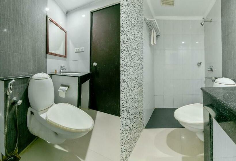 Deluxe Rum, Centre Point