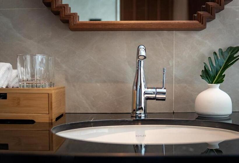 キングサイズベッドのスタンダードルーム, Andaz Pattaya Jomtien Beach, By Hyatt