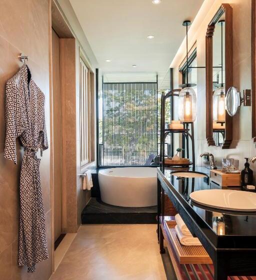 キングサイズベッドのスタンダードルーム, Andaz Pattaya Jomtien Beach, By Hyatt