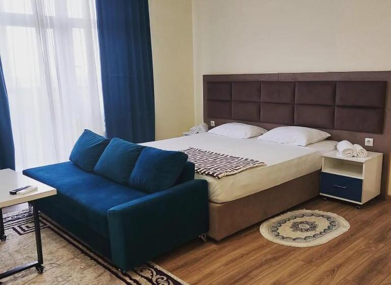 استودیوی استاندارد, Rusel