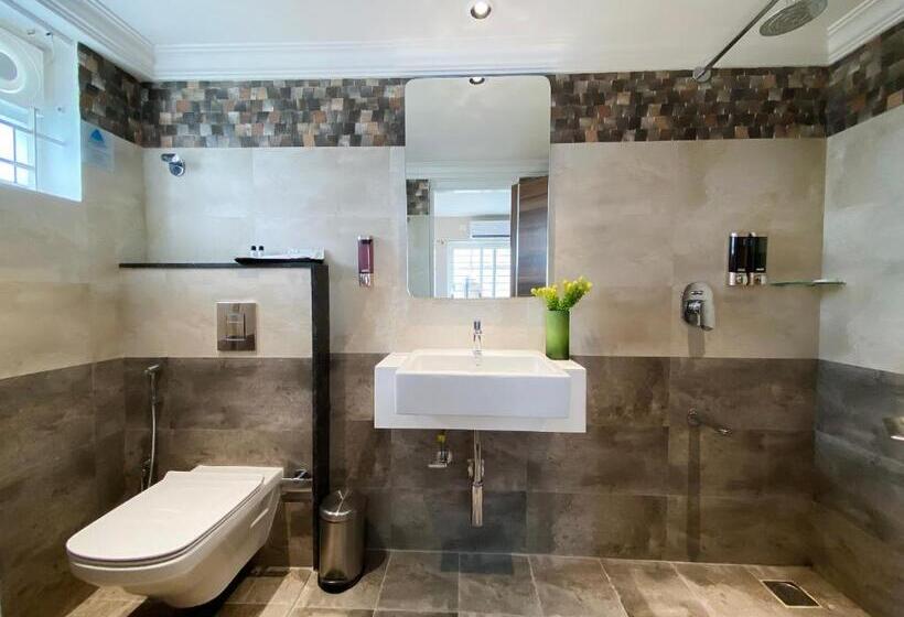 Номер Deluxe, Click Hotel Biz   Bangalore Airport