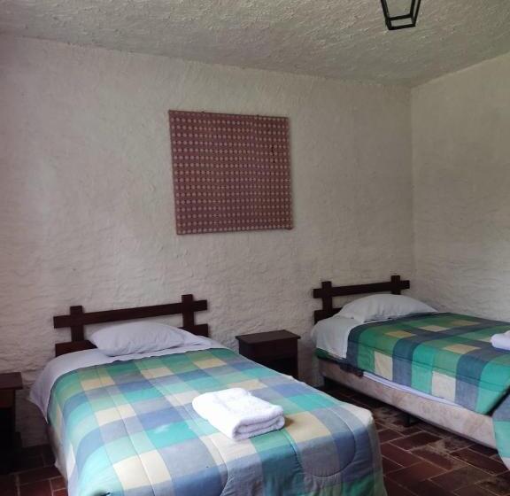 اتاق استاندارد, Posada Montaña Del Quetzal